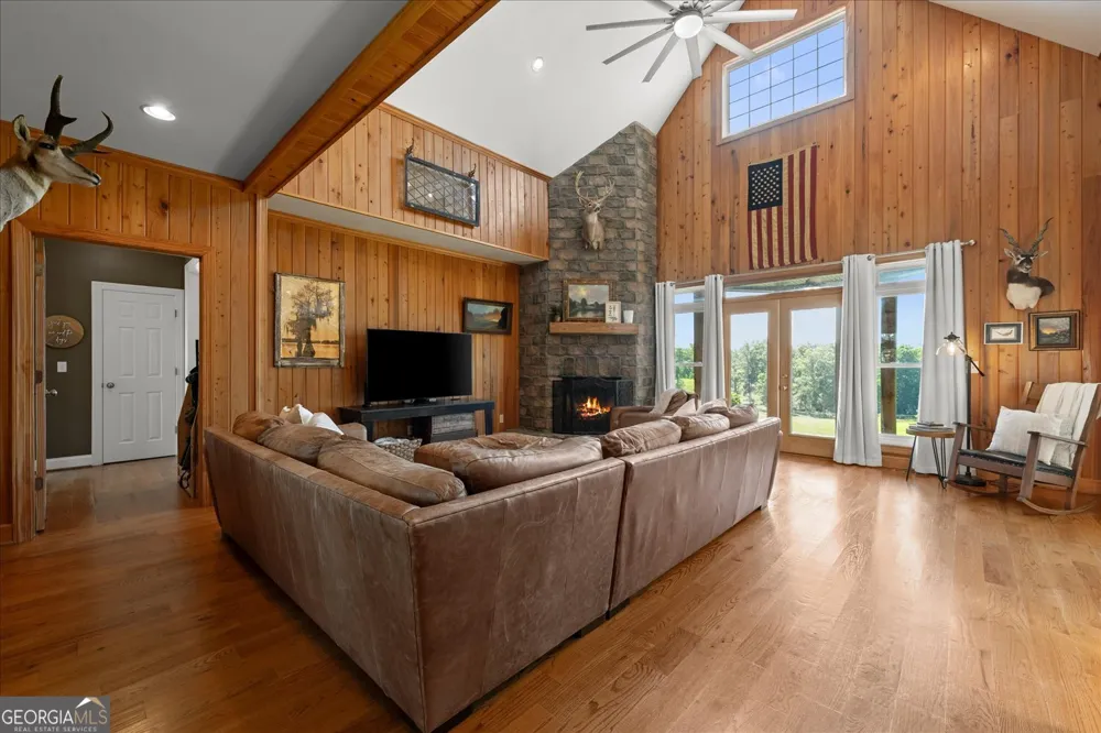 1877 Delhi RD Tignall, GA 30668