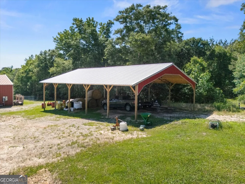 1877 Delhi RD Tignall, GA 30668