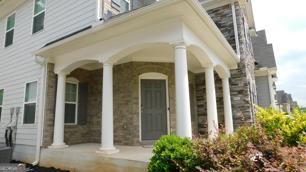 232 Wild Rose CIR Holly Springs, GA 30115