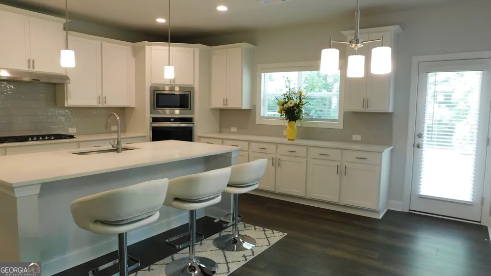 232 Wild Rose CIR Holly Springs, GA 30115