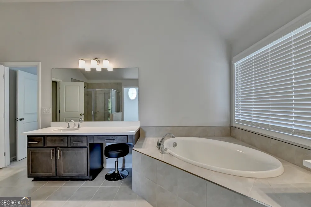 232 Wild Rose CIR Holly Springs, GA 30115
