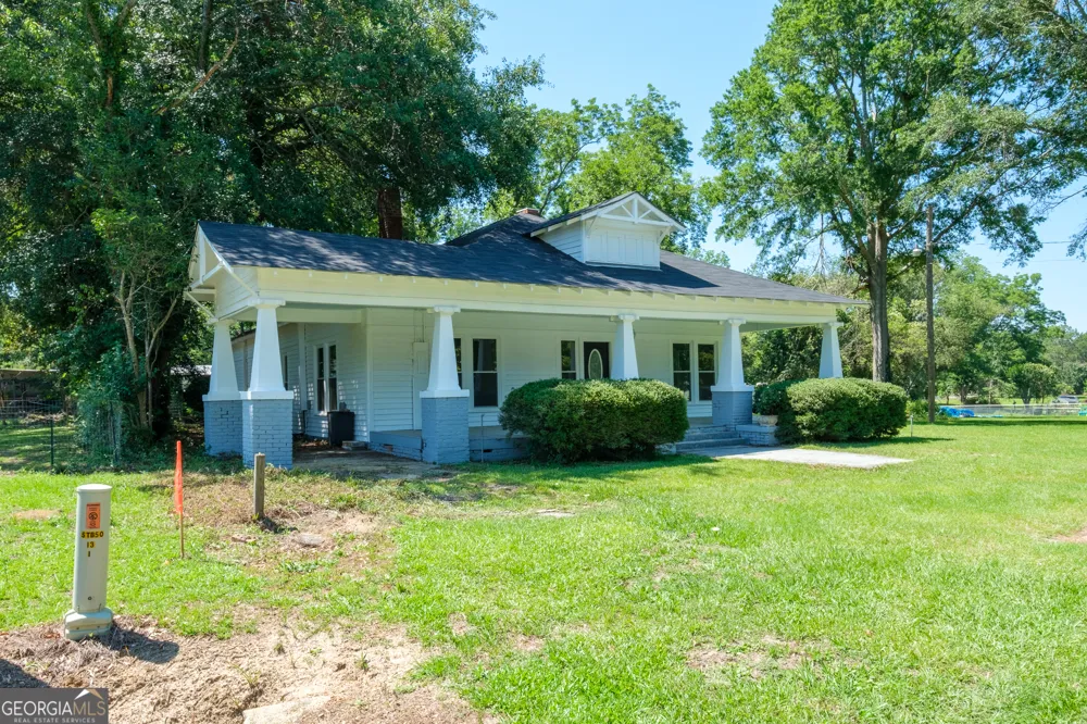 23 Warnock ST Register, GA 30452