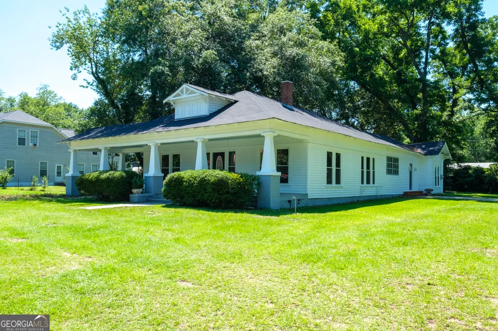 23 Warnock ST Register, GA 30452