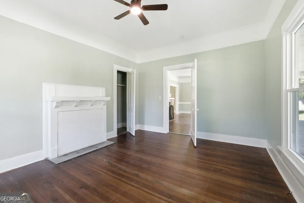 23 Warnock ST Register, GA 30452