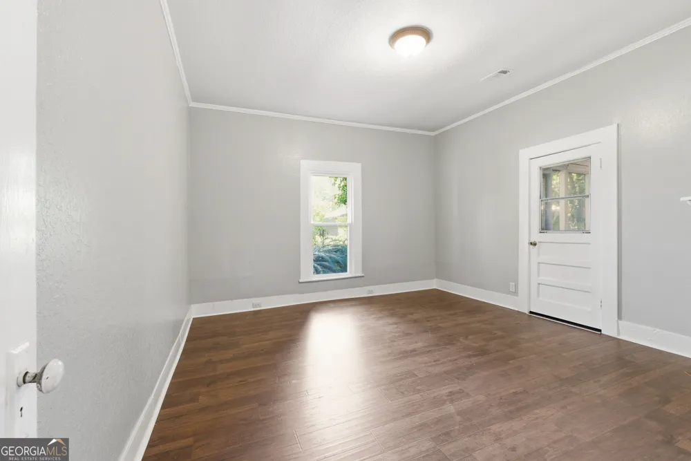 23 Warnock ST Register, GA 30452