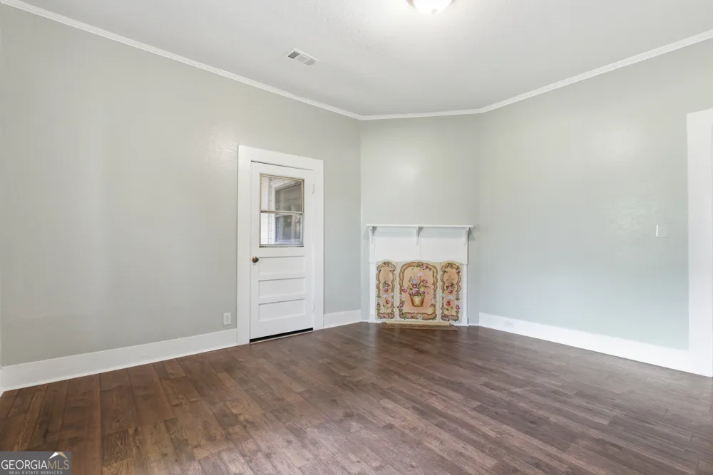 23 Warnock ST Register, GA 30452