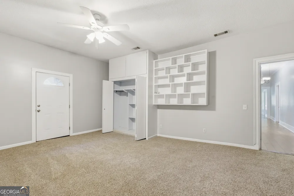 23 Warnock ST Register, GA 30452
