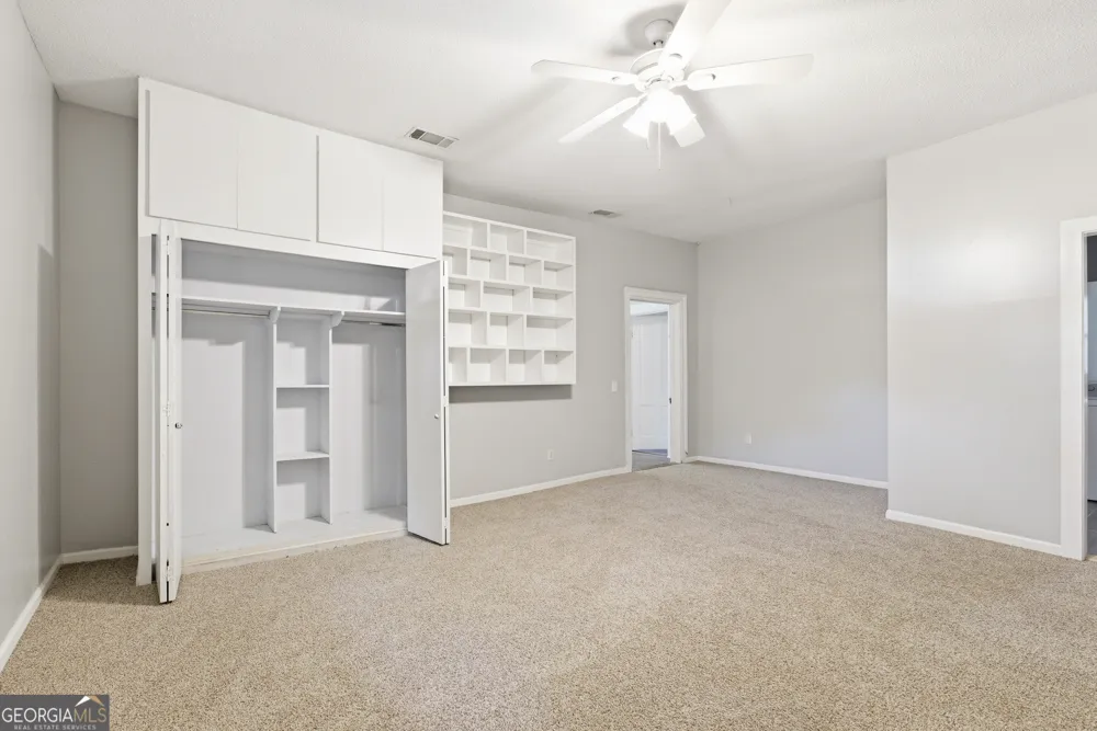23 Warnock ST Register, GA 30452