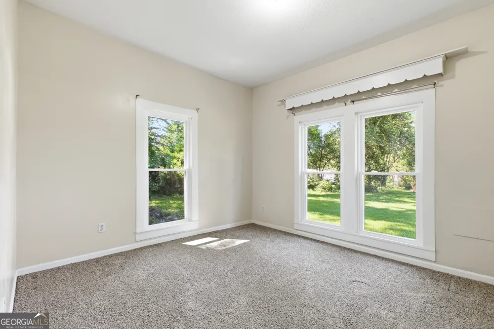 23 Warnock ST Register, GA 30452
