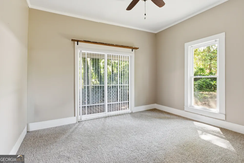 23 Warnock ST Register, GA 30452