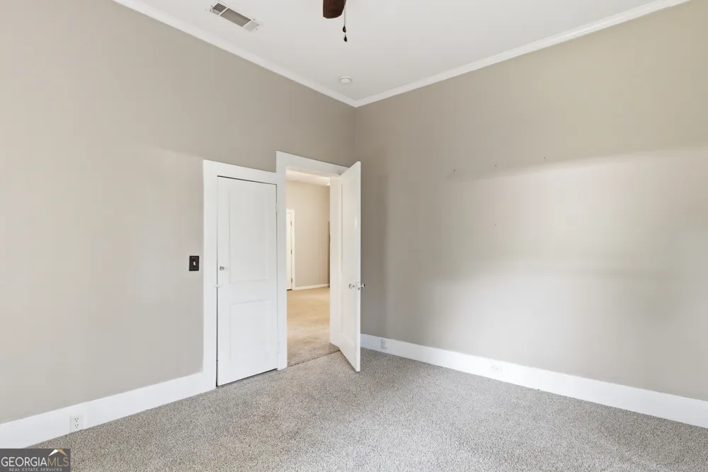 23 Warnock ST Register, GA 30452