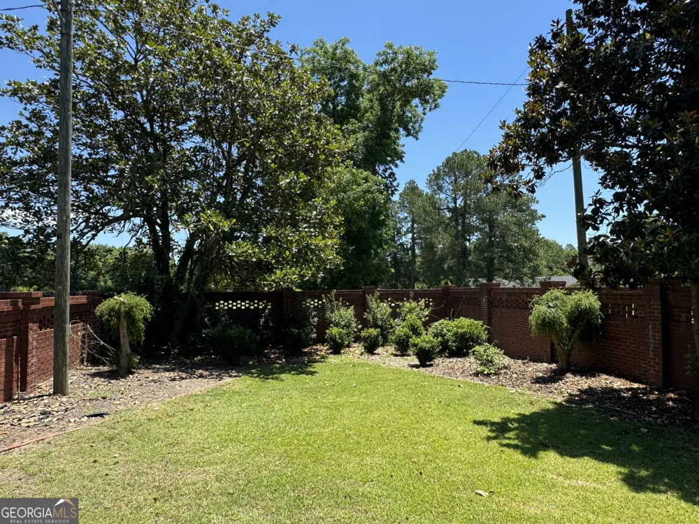 808 Harvey ST Millen, GA 30442