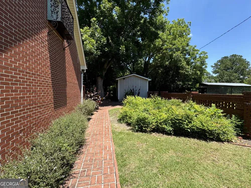 808 Harvey ST Millen, GA 30442