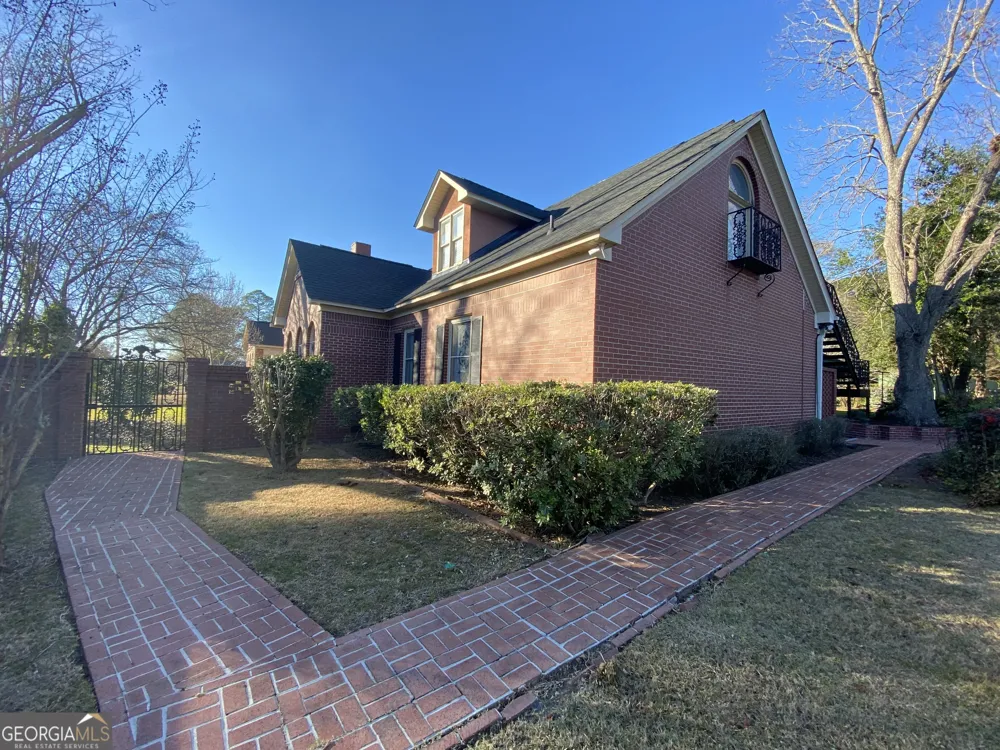 808 Harvey ST Millen, GA 30442