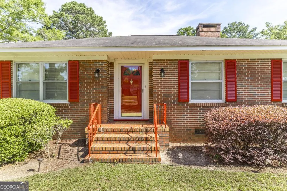 304 Broad ST Hawkinsville, GA 31036
