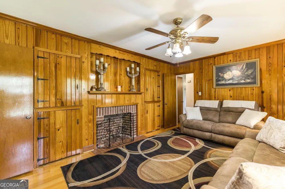 304 Broad ST Hawkinsville, GA 31036