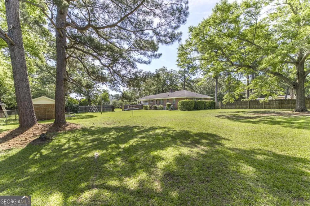 304 Broad ST Hawkinsville, GA 31036