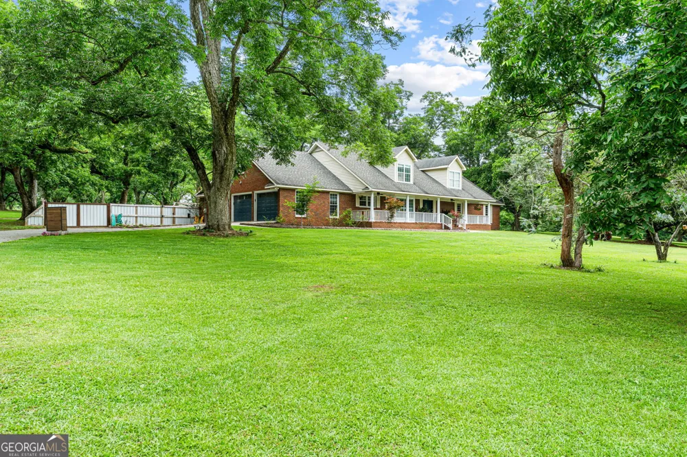 300 GA Highway 42 Byron, GA 31008