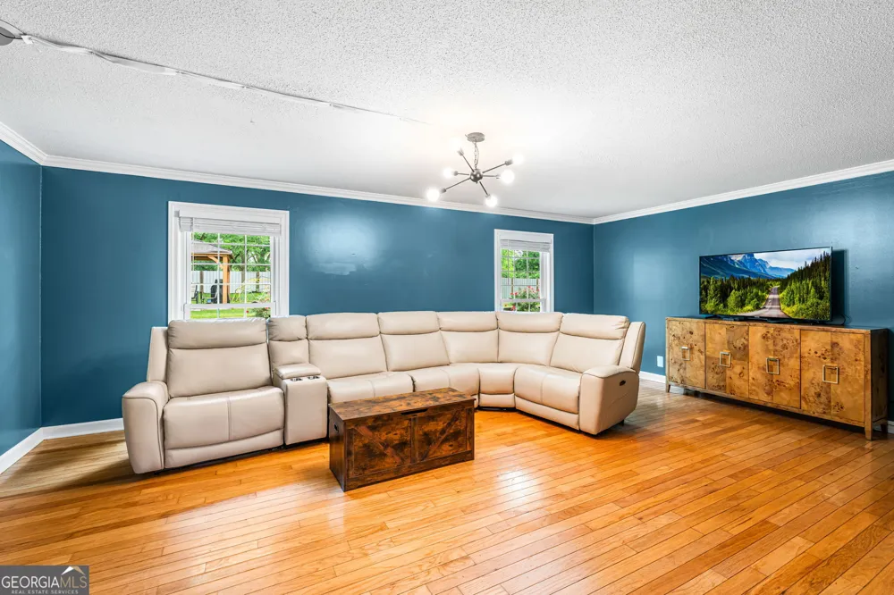 300 GA Highway 42 Byron, GA 31008