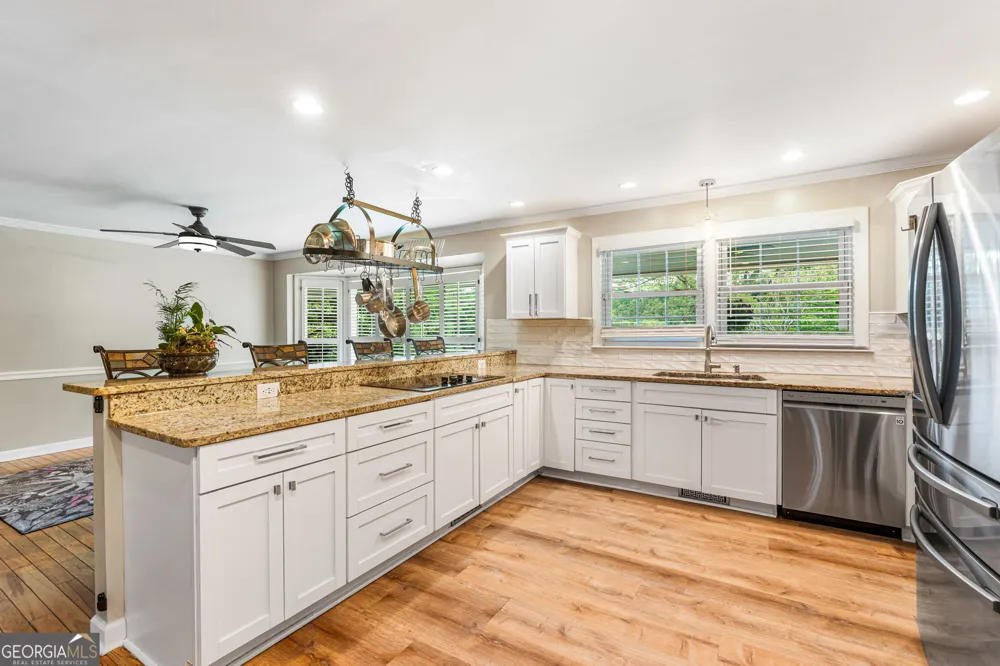 300 GA Highway 42 Byron, GA 31008