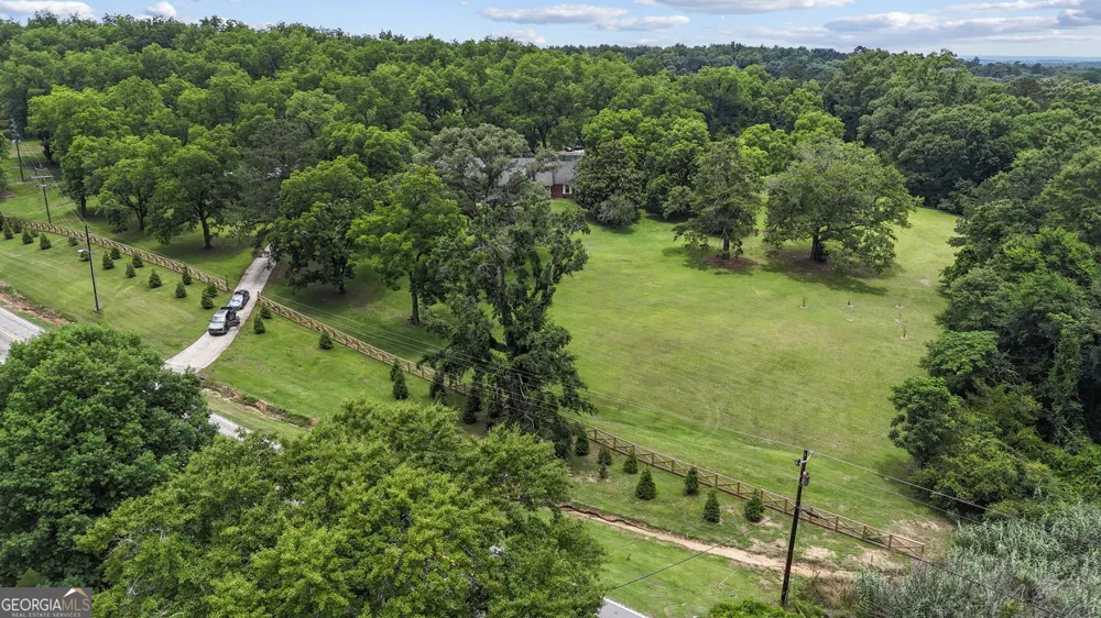 300 GA Highway 42 Byron, GA 31008