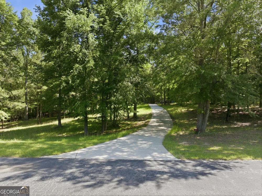 1089 N North Pointe DR Tignall, GA 30668