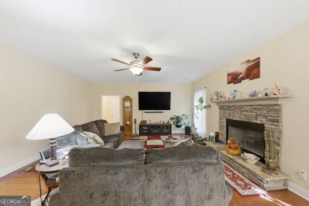 1089 N North Pointe DR Tignall, GA 30668