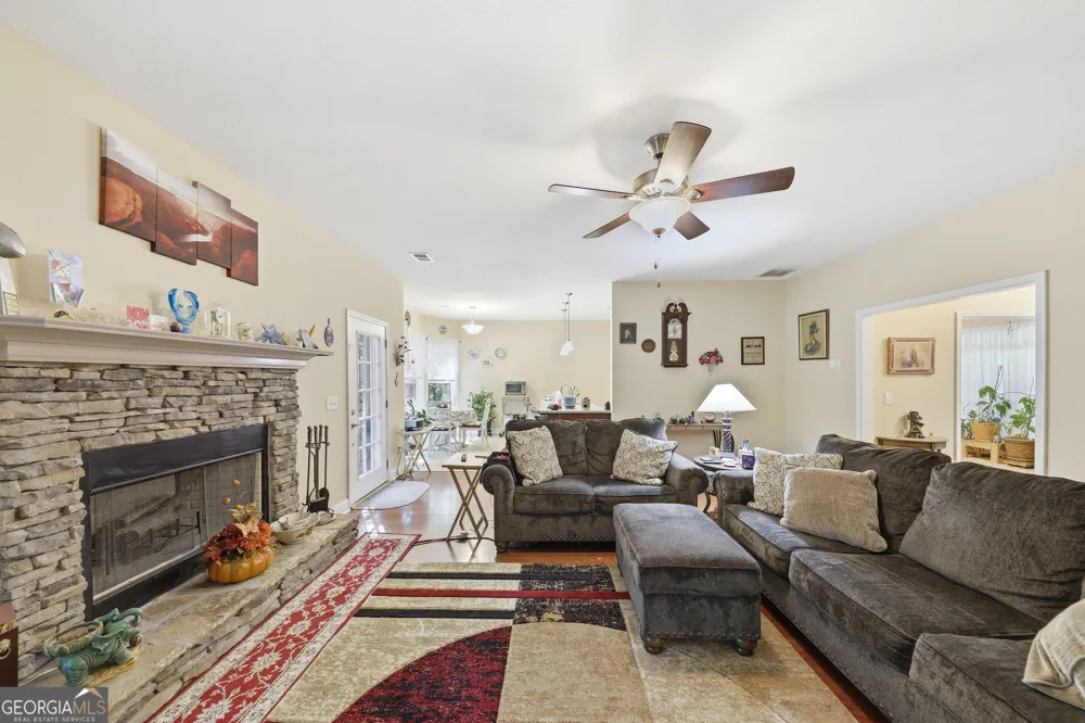 1089 N North Pointe DR Tignall, GA 30668