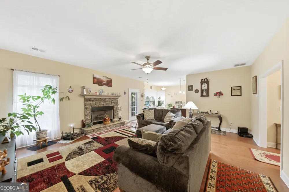 1089 N North Pointe DR Tignall, GA 30668