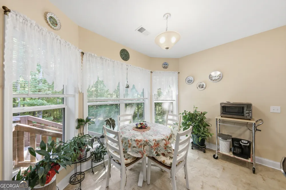 1089 N North Pointe DR Tignall, GA 30668