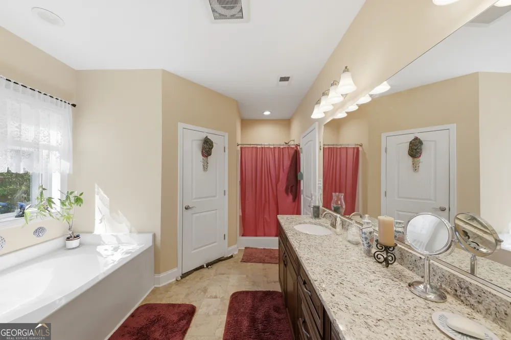 1089 N North Pointe DR Tignall, GA 30668