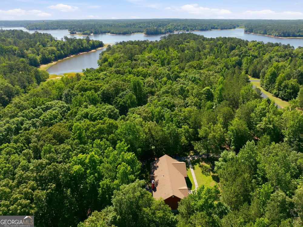 1089 N North Pointe DR Tignall, GA 30668