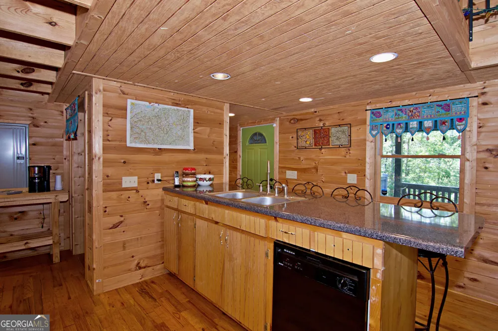10475 Warwoman RD Clayton, GA 30525