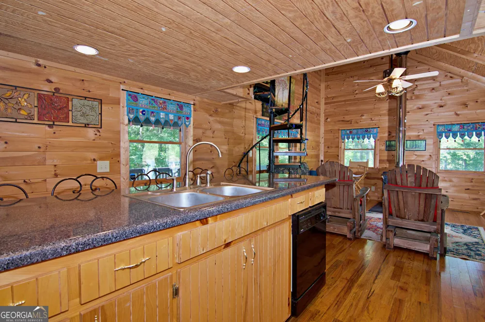 10475 Warwoman RD Clayton, GA 30525