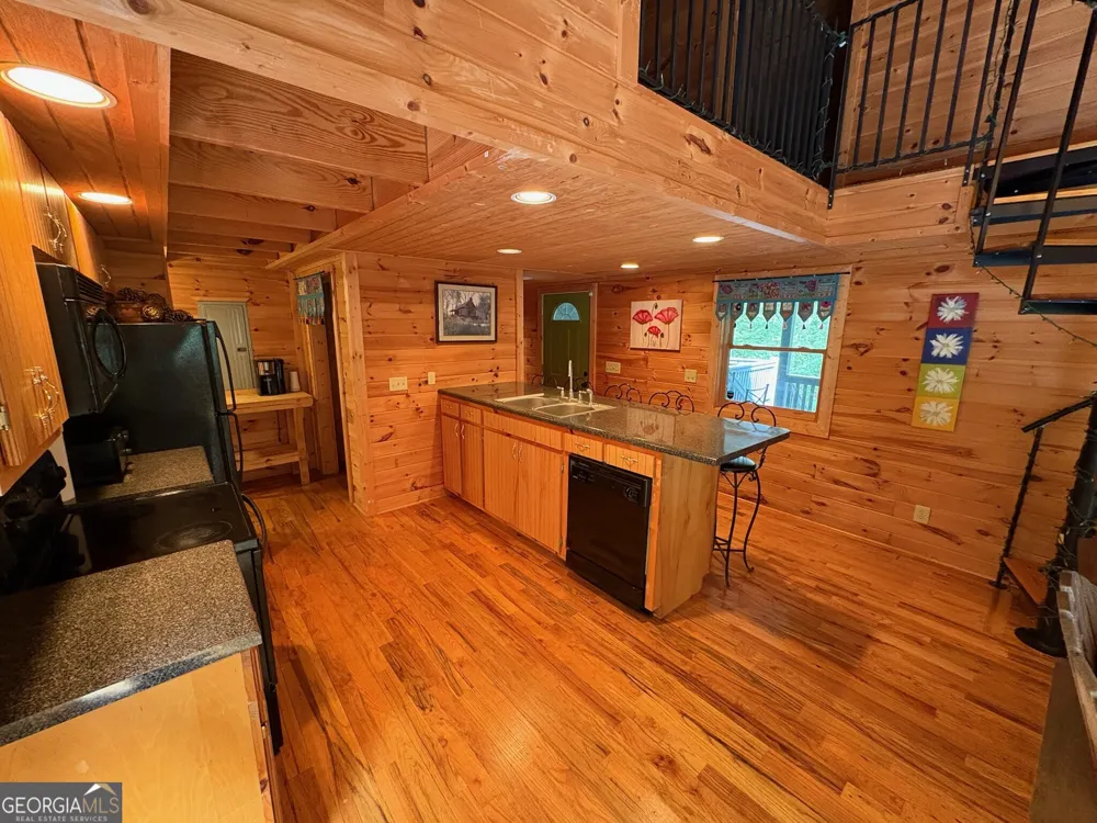 10475 Warwoman RD Clayton, GA 30525