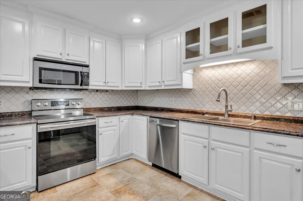 222 Blue Ridge LN Warner Robins, GA 31088