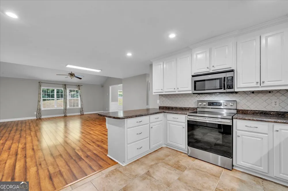 222 Blue Ridge LN Warner Robins, GA 31088
