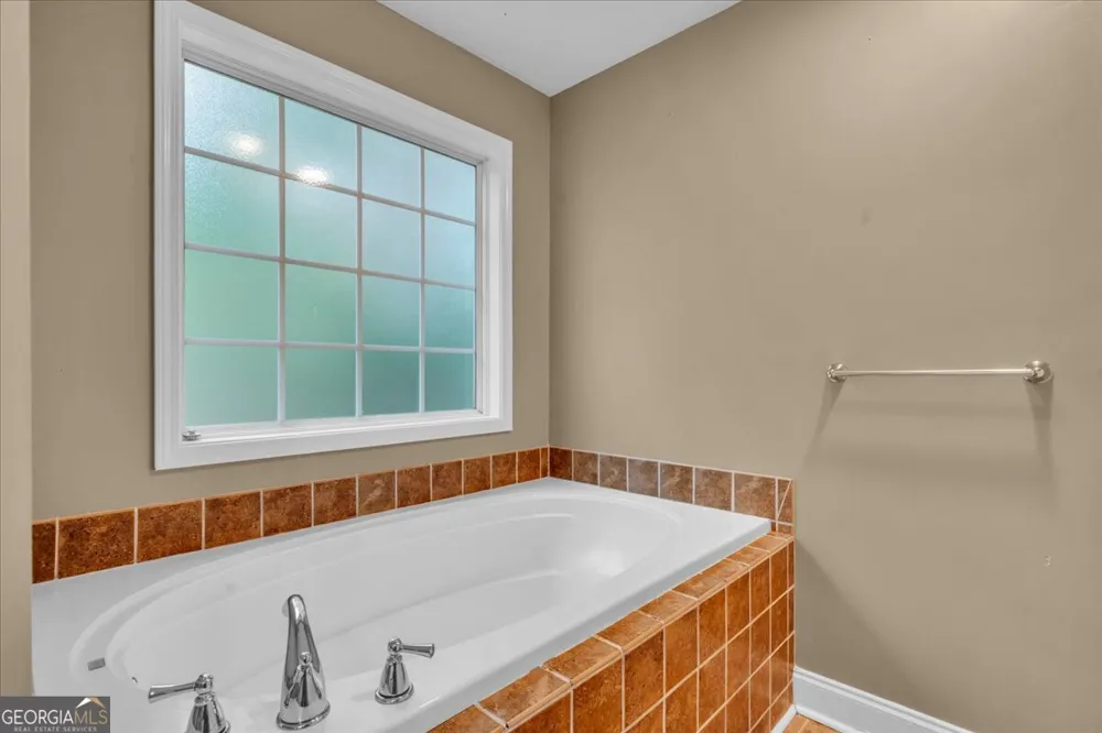 222 Blue Ridge LN Warner Robins, GA 31088