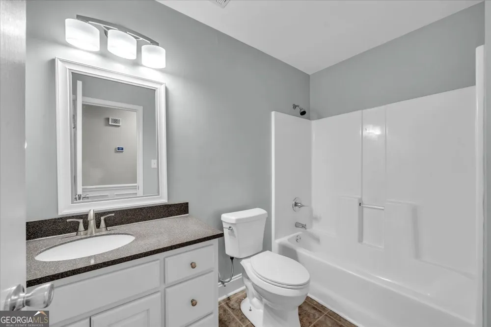 222 Blue Ridge LN Warner Robins, GA 31088