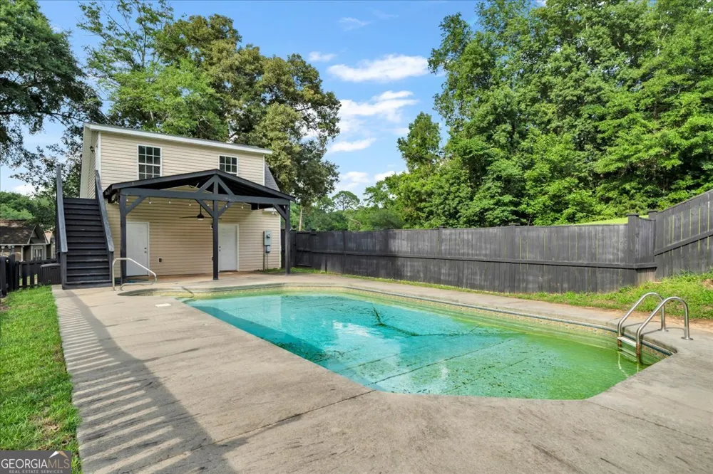 222 Blue Ridge LN Warner Robins, GA 31088