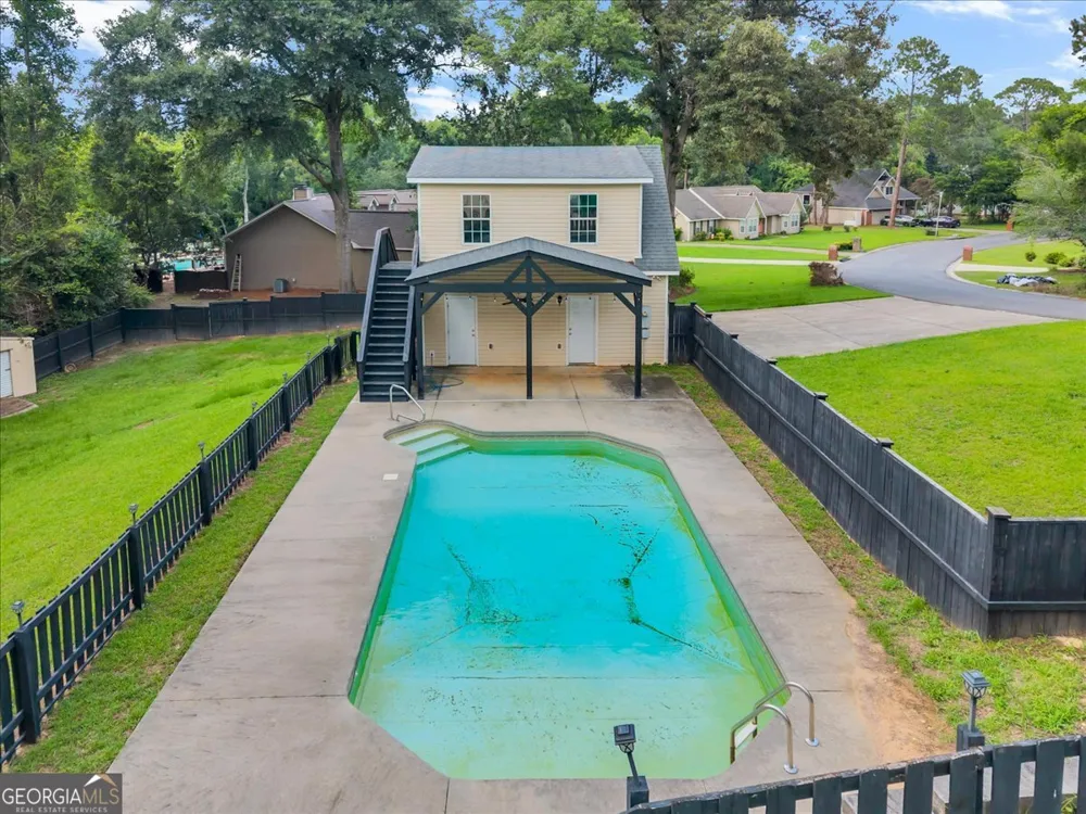 222 Blue Ridge LN Warner Robins, GA 31088