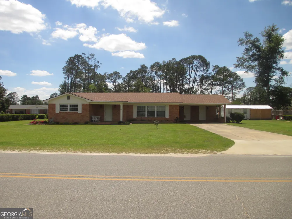 29 Pine Forest AVE Hazlehurst, GA 31539