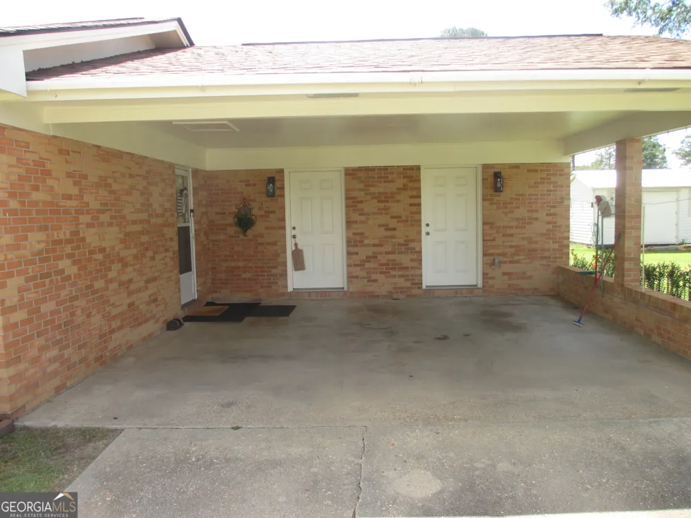 29 Pine Forest AVE Hazlehurst, GA 31539