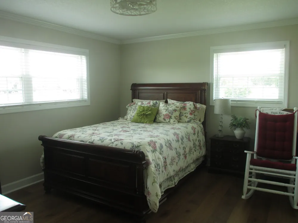 29 Pine Forest AVE Hazlehurst, GA 31539