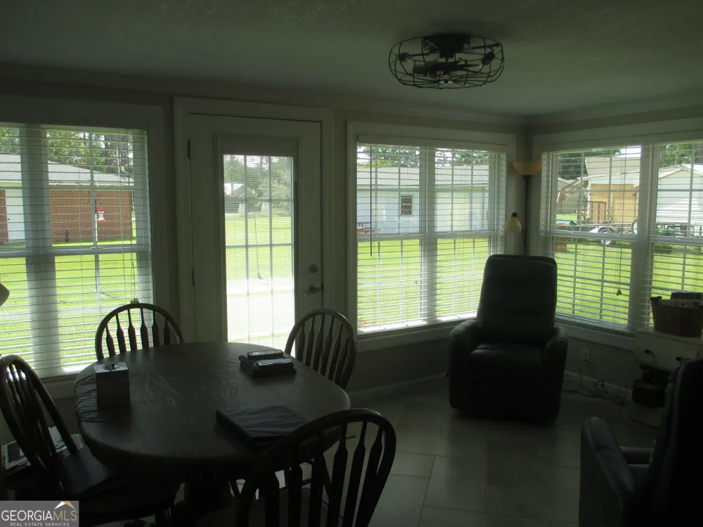 29 Pine Forest AVE Hazlehurst, GA 31539