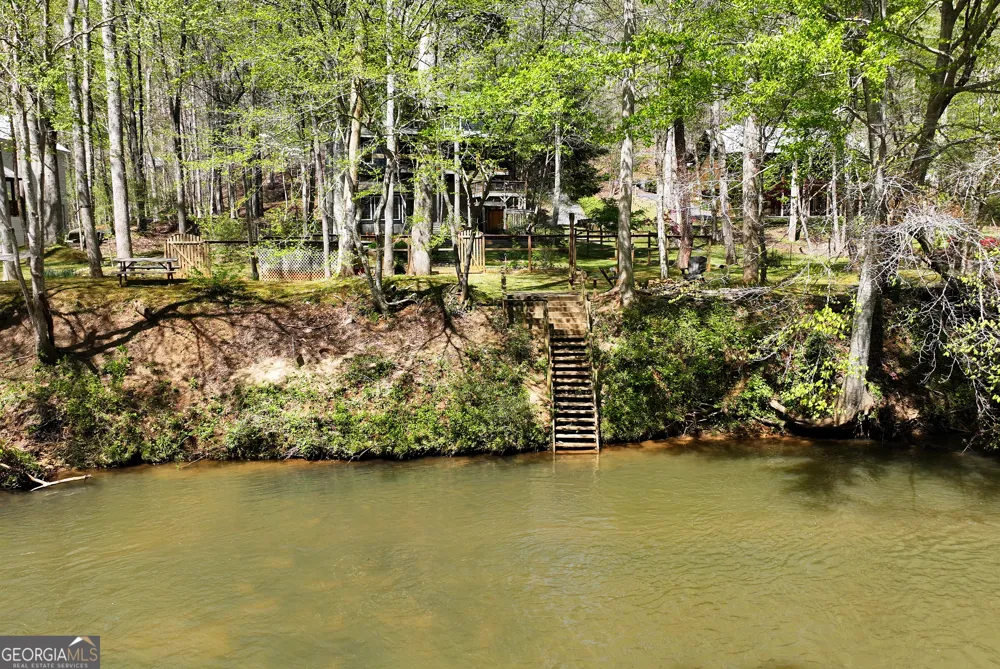 1060 Golden AVE Dahlonega, GA 30533