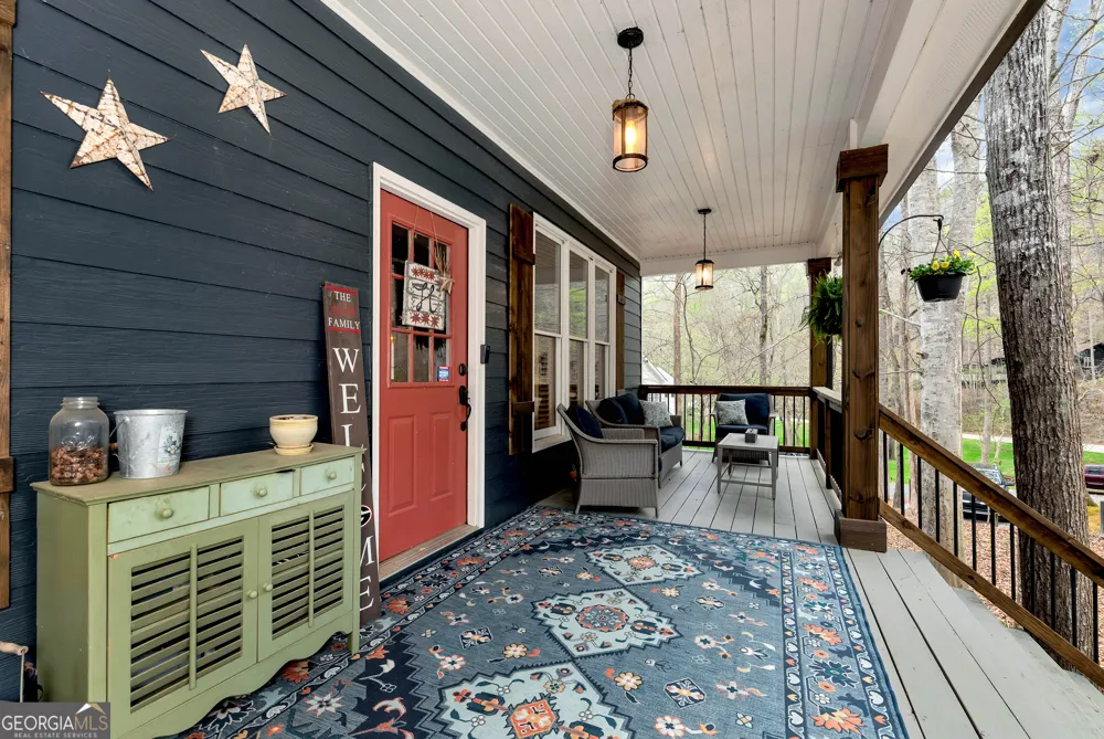 1060 Golden AVE Dahlonega, GA 30533