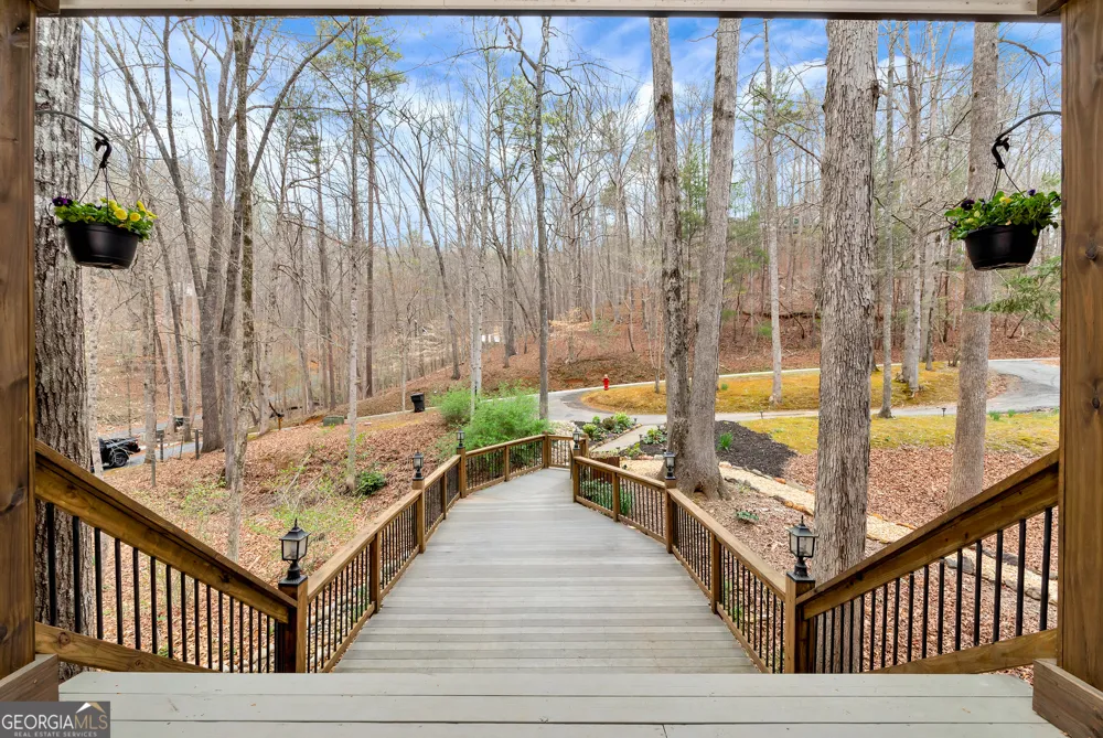 1060 Golden AVE Dahlonega, GA 30533