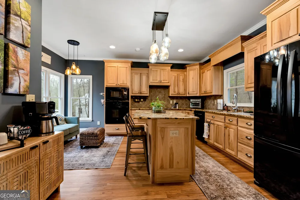 1060 Golden AVE Dahlonega, GA 30533