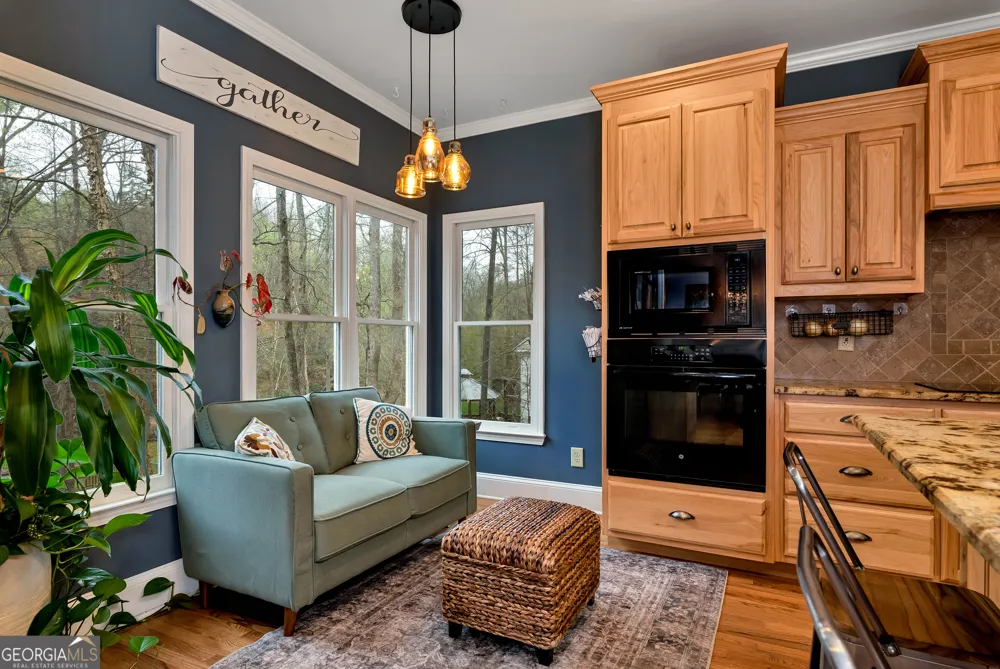 1060 Golden AVE Dahlonega, GA 30533